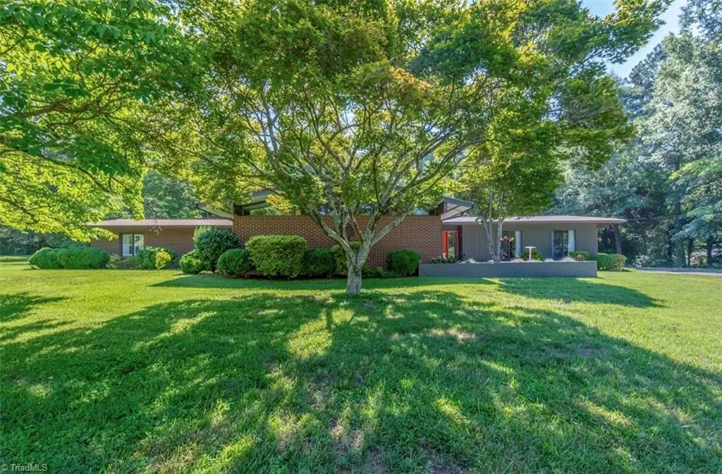 116 Maplewood Avenue, Thomasville, NC 27360 - #1
