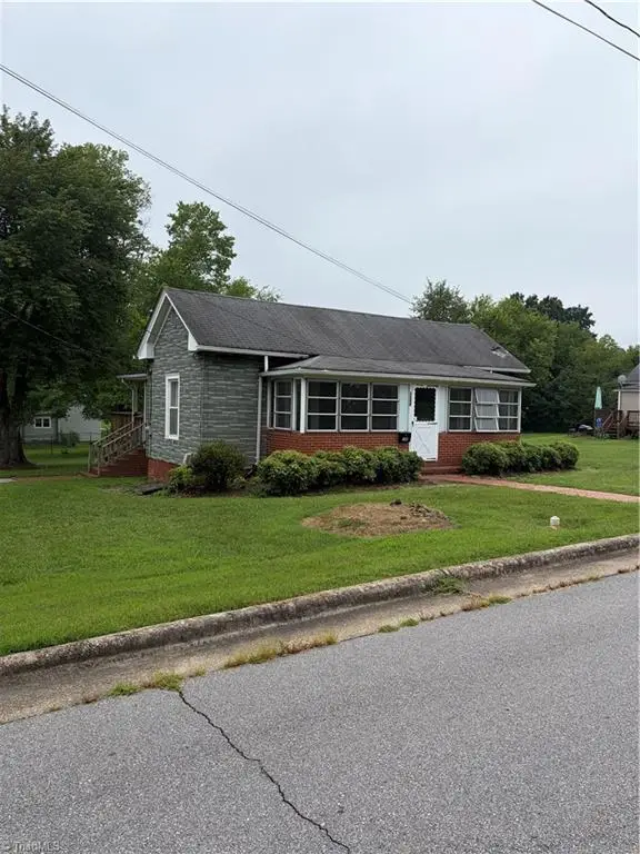 1308 Carolina Avenue, Eden, NC 27288