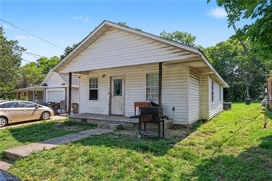 437 Fulton Street, Burlington, NC 27217 - #2