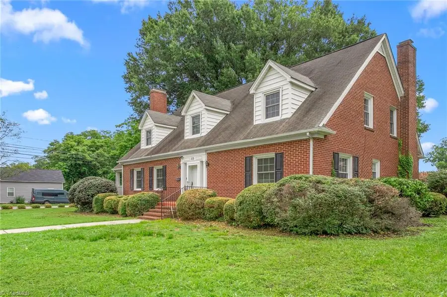 115 Albright Avenue, Graham, NC 27253 - #2