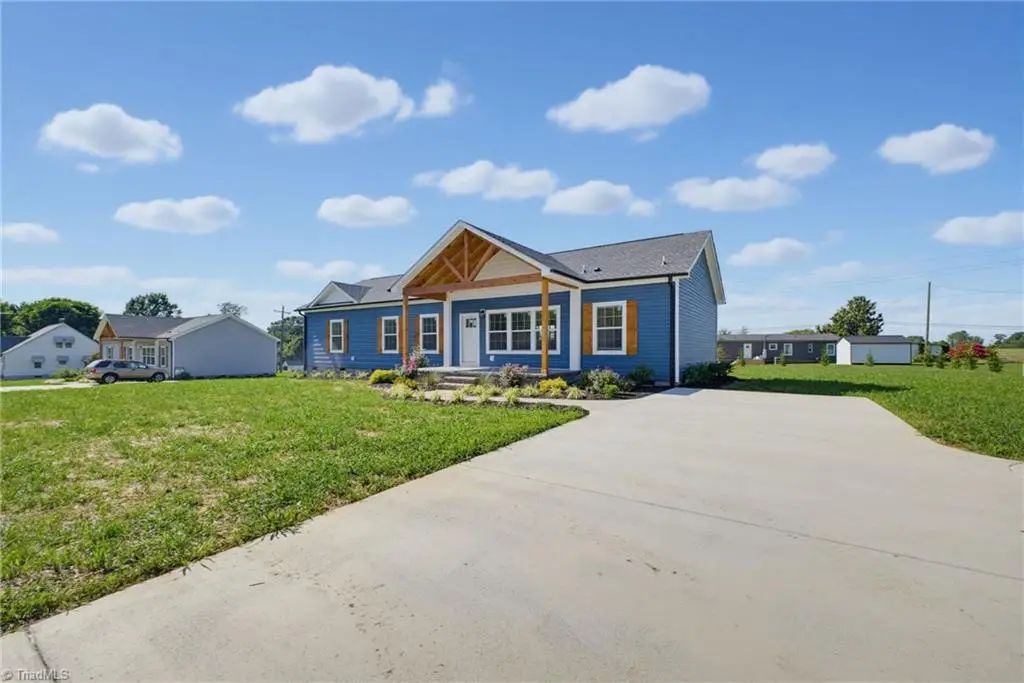 4727 Nc Highway 67, Boonville, NC 27011 - #1