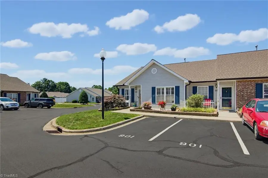 901 Glen Gate Circle, Kernersville, NC 27284 - #3