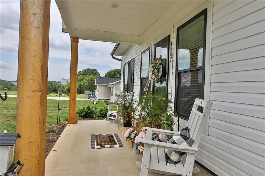 1307 Unifi Industrial Drive, Yadkinville, NC 27055 - #2