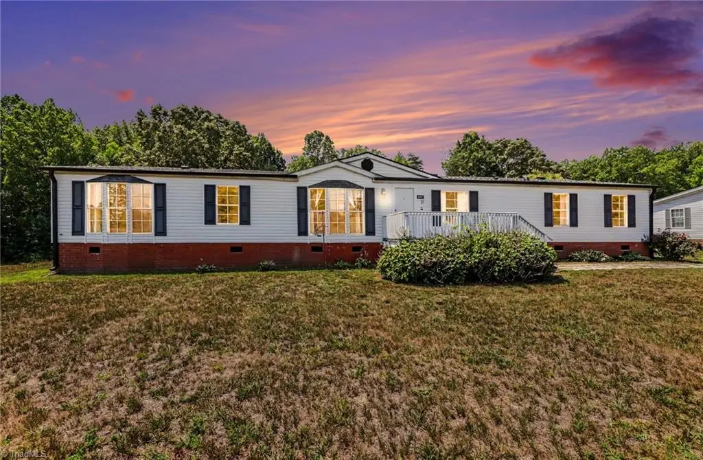 3247 Vance Street Extension, Reidsville, NC 27320 - #1