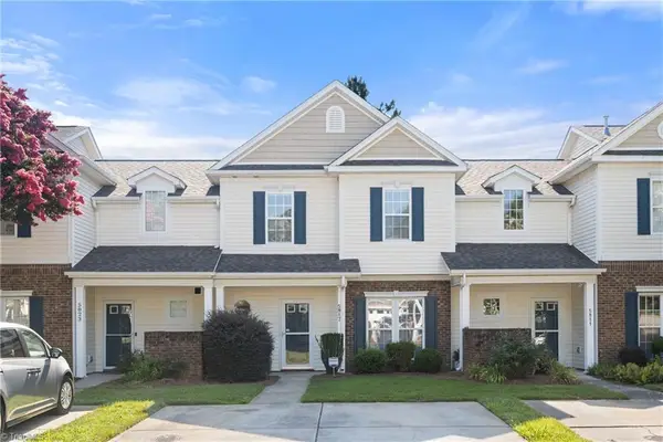 5817 Fox Point Circle, Winston-Salem, NC 27104
