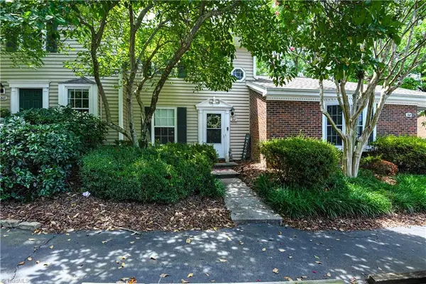 2667 Cottage Place, Greensboro, NC 27455