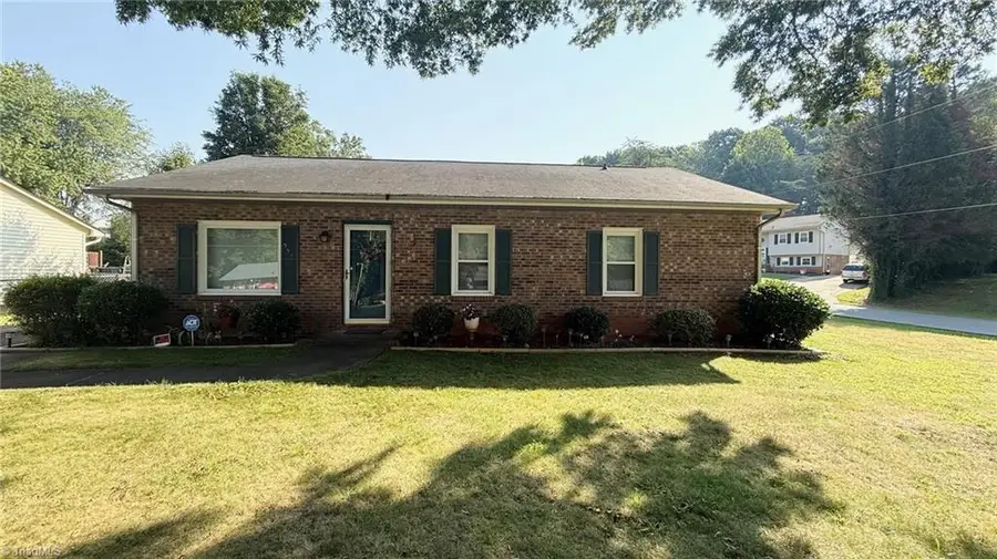 553 Heatherton Lane, Rural Hall, NC 27045 - #2