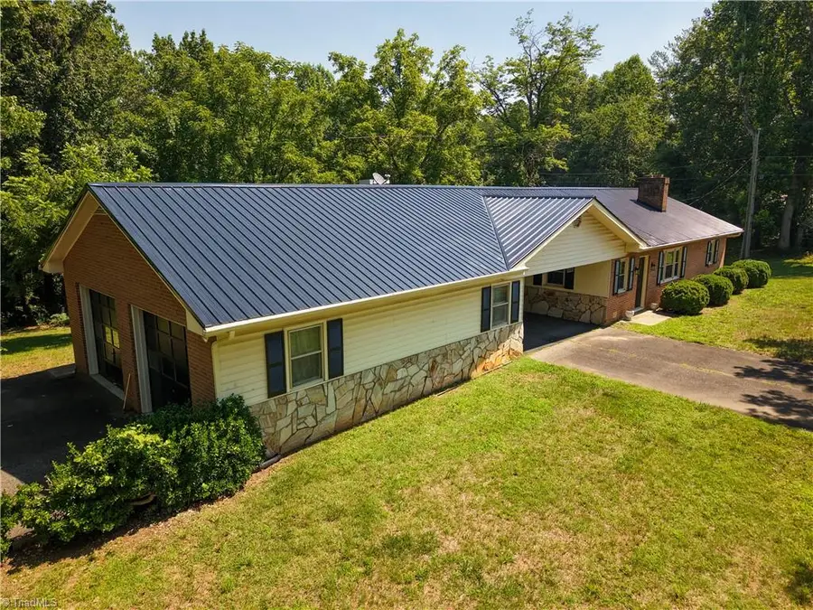 2911 Ararat Hwy, Ararat, VA 24053 - #2
