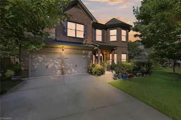 1105 Longleaf Pine Place, Mebane, NC 27302