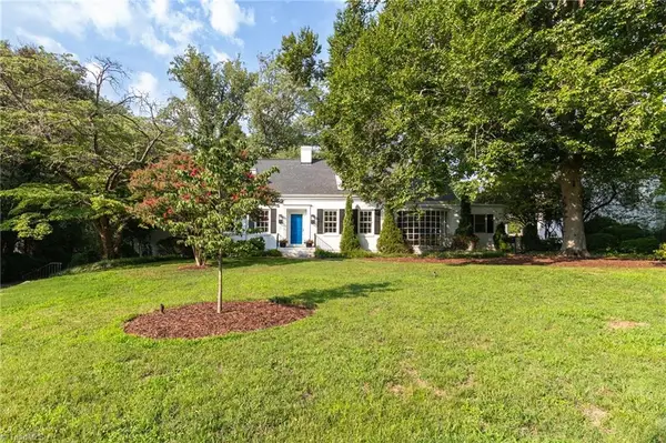 3302 Starmount Drive, Greensboro, NC 27403