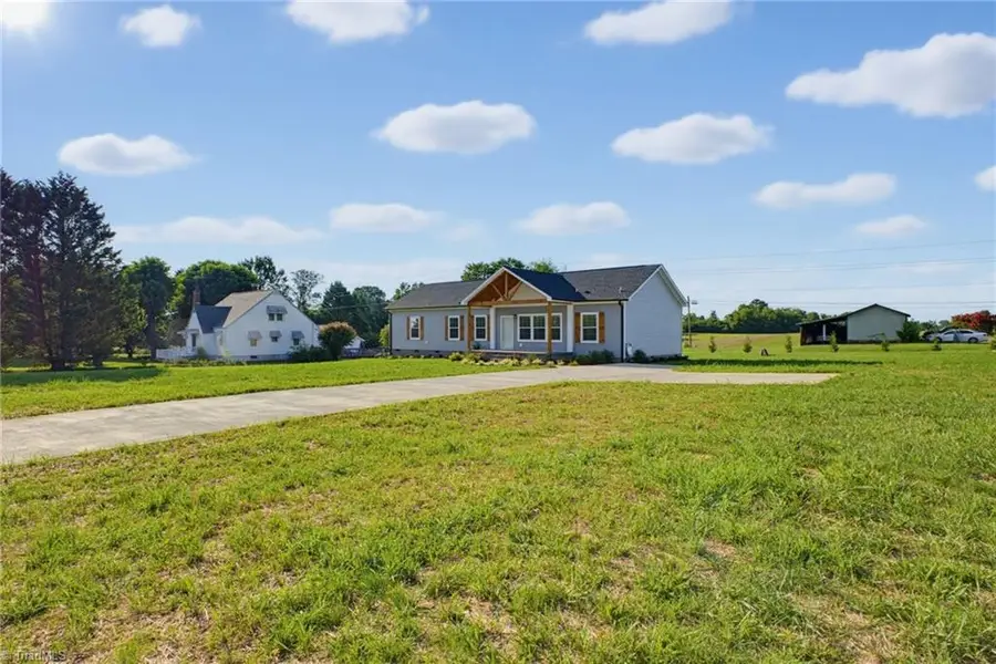 4735 Nc Highway 67, Boonville, NC 27011 - #2