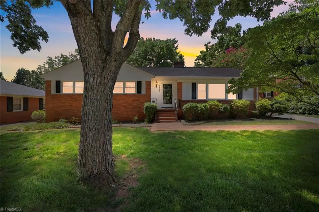 2911 Cornwallis Drive W, Greensboro, NC 27408 - #1