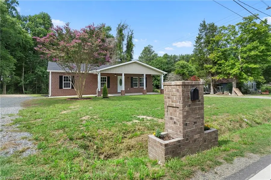 1266 E Holly Grove Road, Lexington, NC 27292 - #3