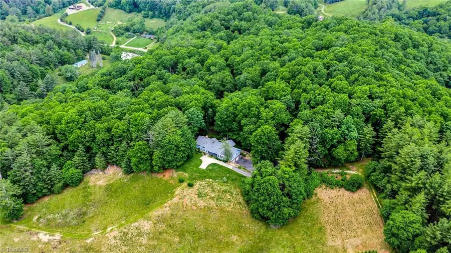 1142 Hartzog Ford Road W, West Jefferson, NC 28694 - #2