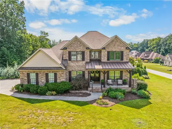 207 Pinnacle Drive, High Point, NC 27265