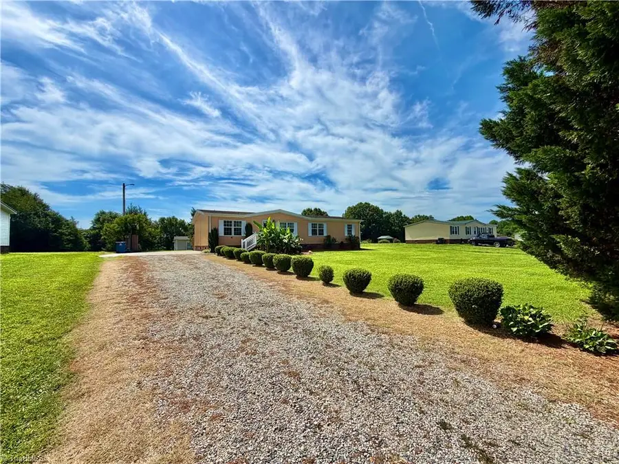 1104 Spring Meadow Drive, Woodleaf, NC 27054 - #2