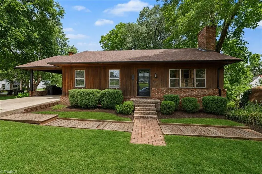 1211 E Willowbrook Drive, Burlington, NC 27215 - #1