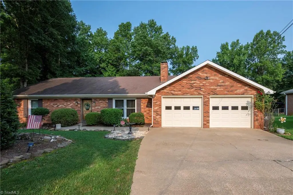 4613 Sun Valley Lane, Kernersville, NC 27284 - #1
