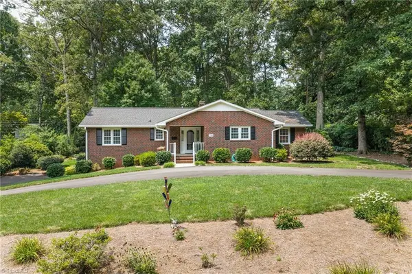 708 Finsbury Road, Winston-Salem, NC 27104