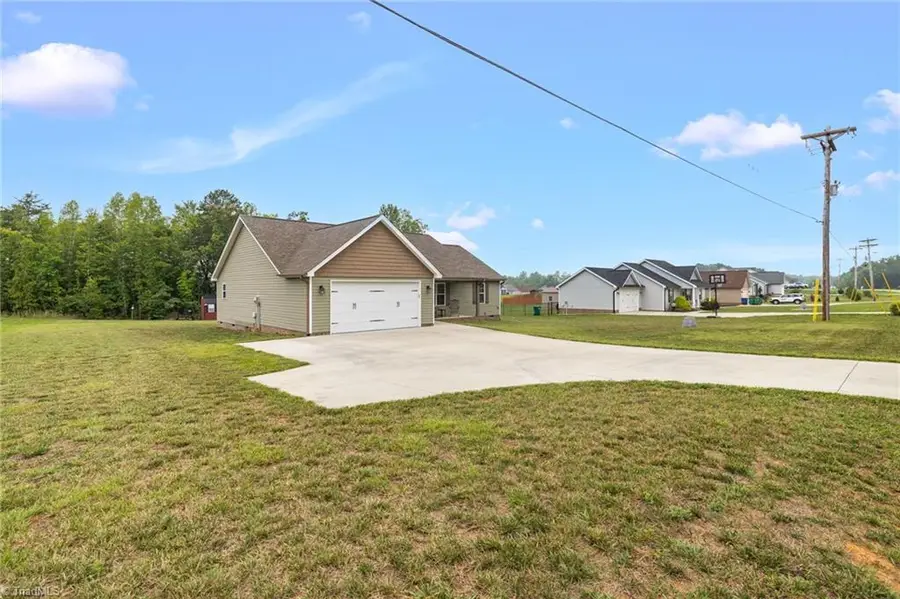 934 Gideon Grove Church Road, Stokesdale, NC 27357 - #3