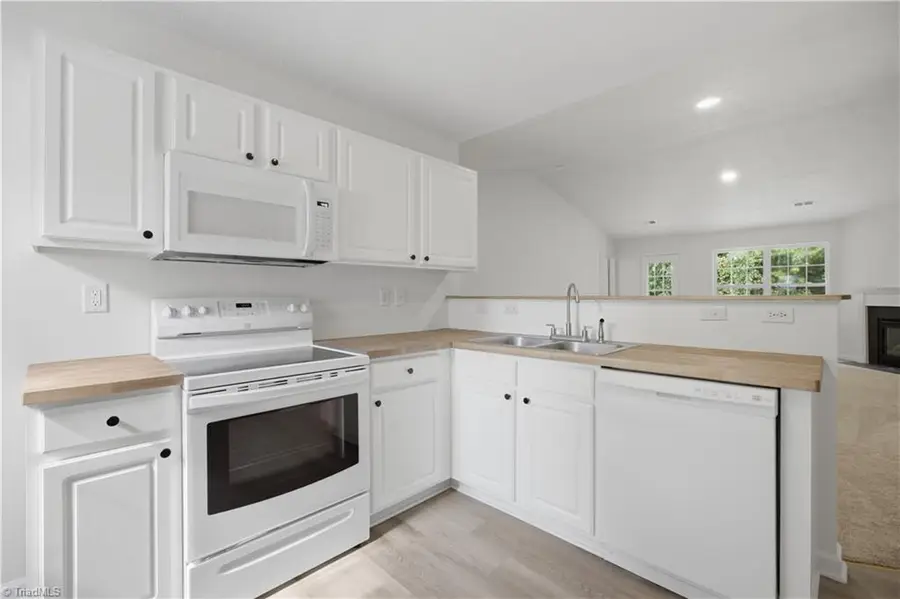 467 Bedford Knoll Drive, Winston Salem, NC 27107 - #2