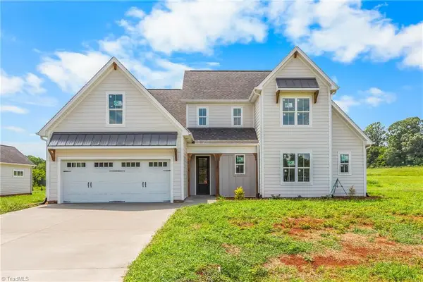 176 Armsworthy Road, Advance, NC 27006