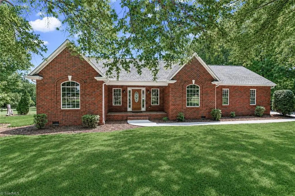 115 Seven Springs Loop, Statesville, NC 28625 - #1