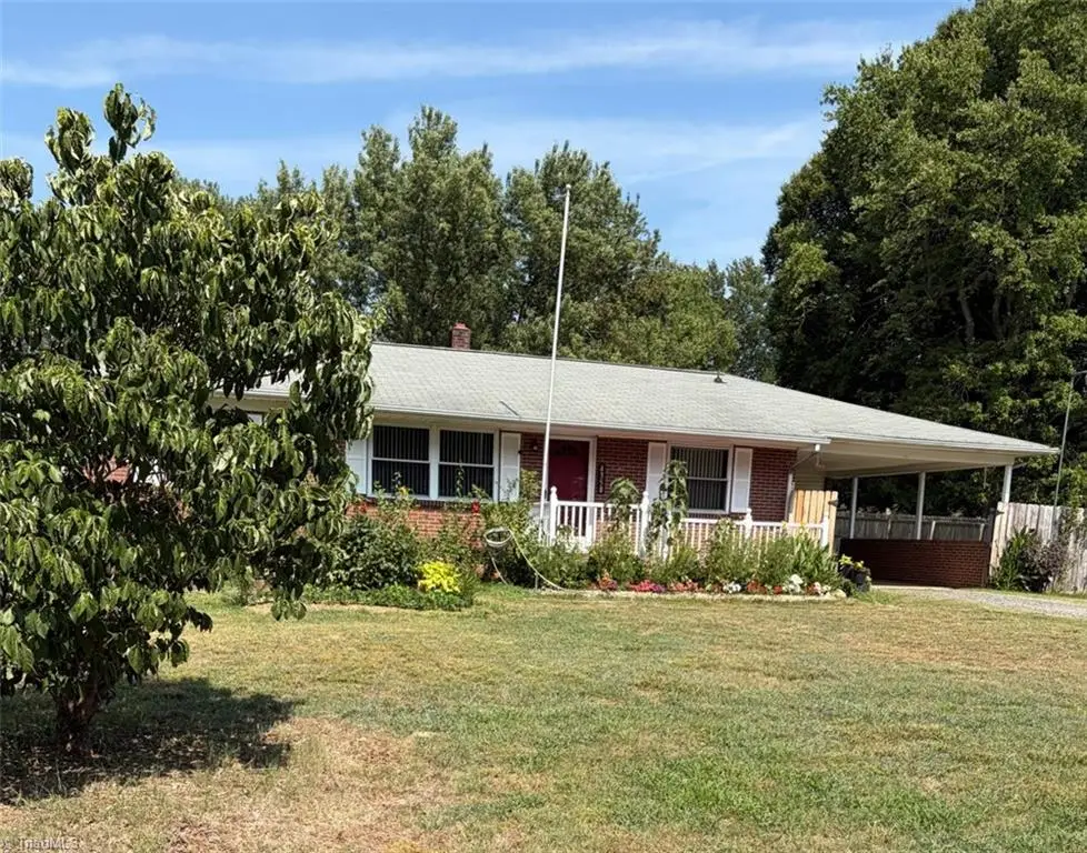 4358 Gumtree Road, Wallburg, NC 27107 - #1