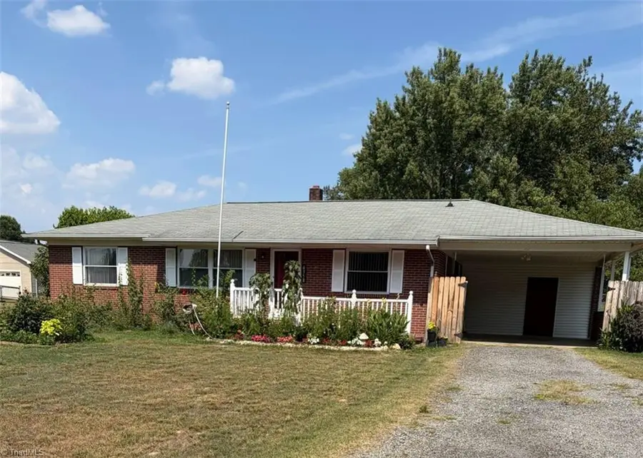 4358 Gumtree Road, Wallburg, NC 27107 - #2