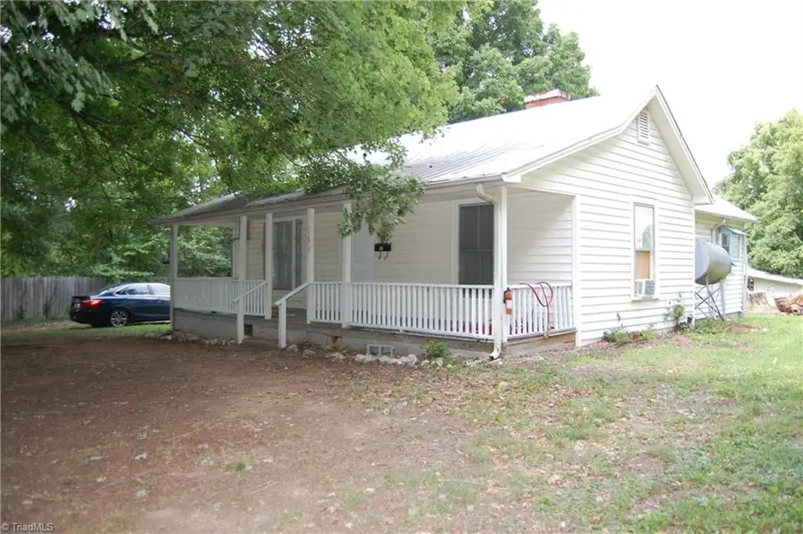 156 S Snider Street, Denton, NC 27239 - #3