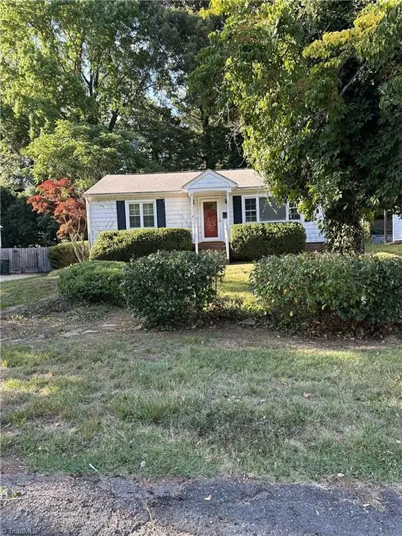 307 Carolina Circle, Winston-Salem, NC 27104