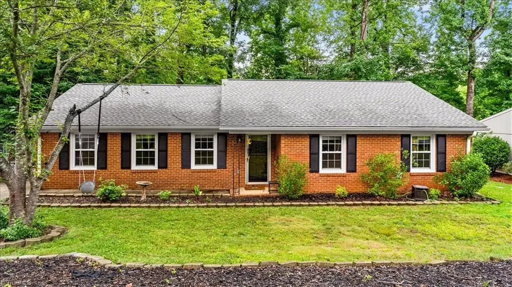 2004 Cottage Place, Greensboro, NC 27455 - #1