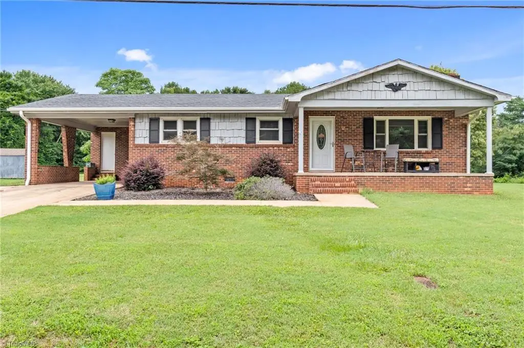 131 River Road, Boonville, NC 27011 - #1
