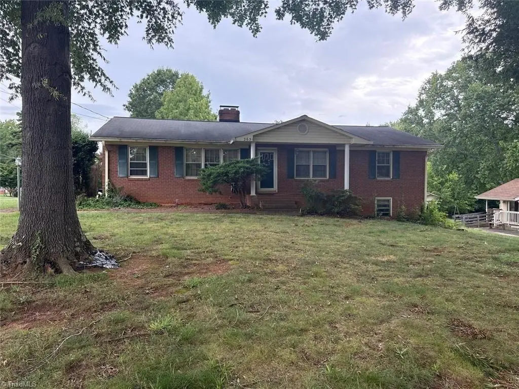 2631 Creekwood Drive, Winston Salem, NC 27103 - #1