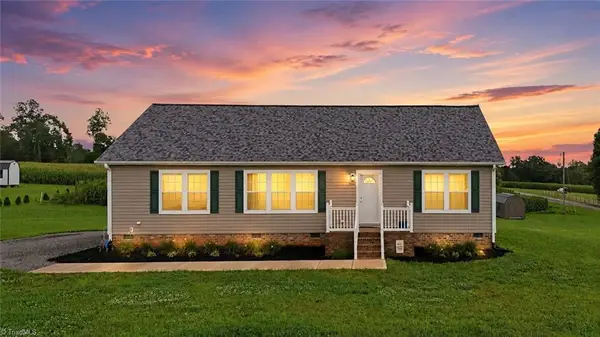 1046 Herberts Drive, Yadkinville, NC 27055