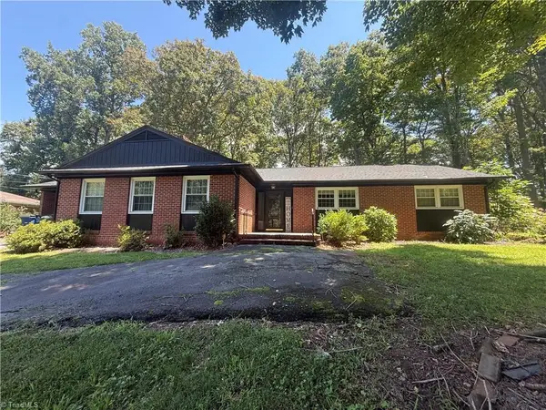 2651 Green Crest Drive, Winston-Salem, NC 27106