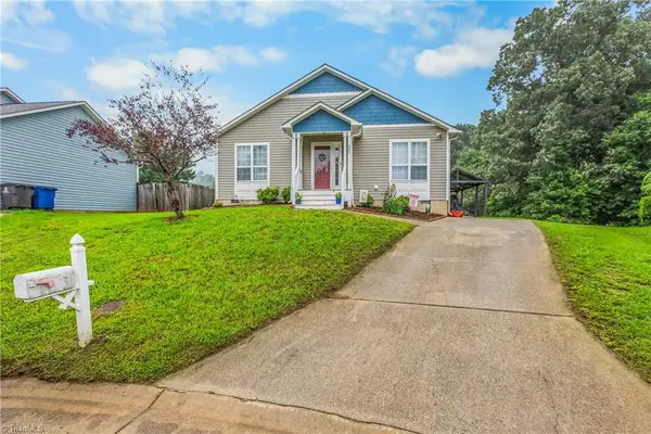 555 Brown Stone Court, Kernersville, NC 27284