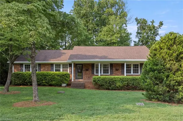 123 Tangle Drive, Jamestown, NC 27282-9367