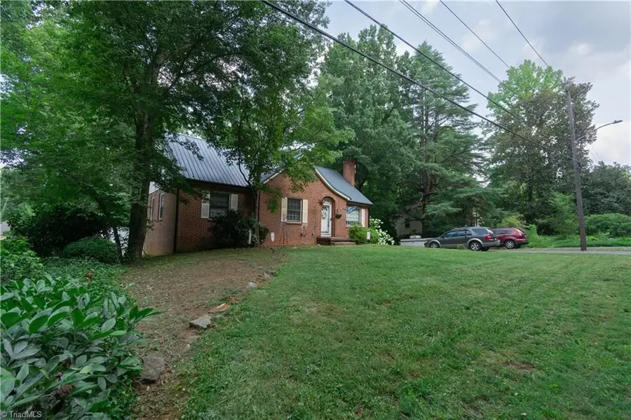 1023 Kearns Avenue, Winston Salem, NC 27106 - #3