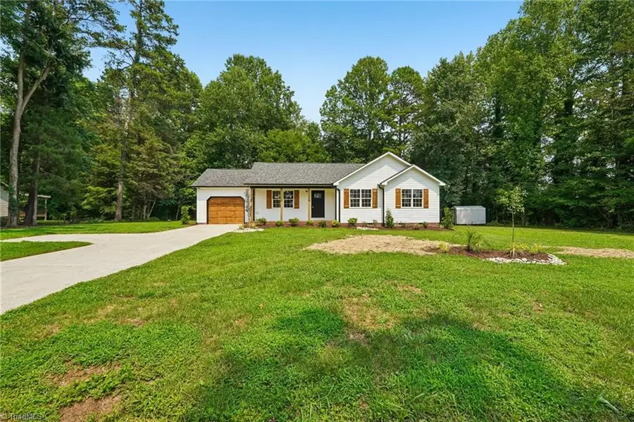 425 Mr Henry Road, Mocksville, NC 27028 - #3