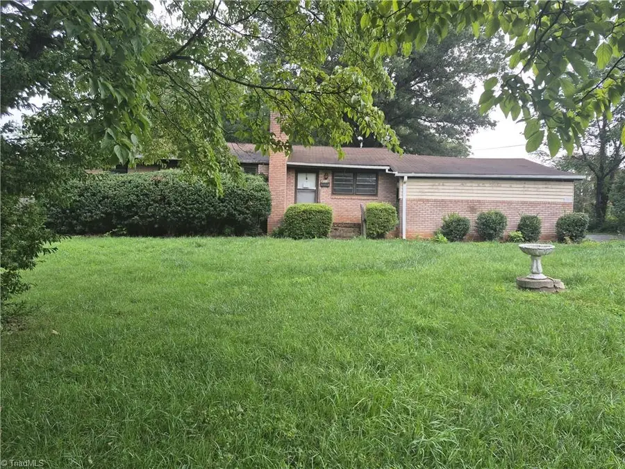 4013 Avera Avenue, Winston Salem, NC 27106 - #2