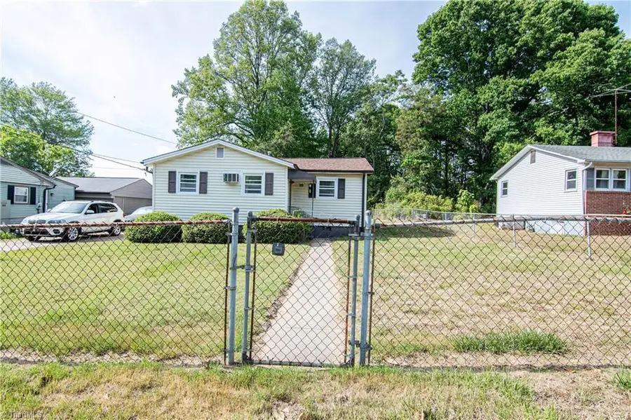 605 E Morehead Street, Reidsville, NC 27320 - #2