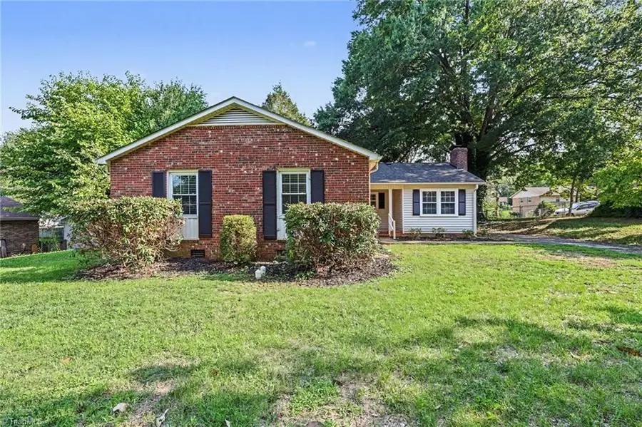 106 Lillian Court, Winston Salem, NC 27103 - #3