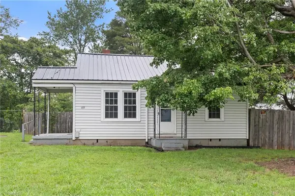 683 Old Hollow Road, Winston-Salem, NC 27105