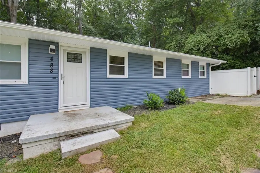 488 Lansdowne Place, Wallburg, NC 27107 - #3