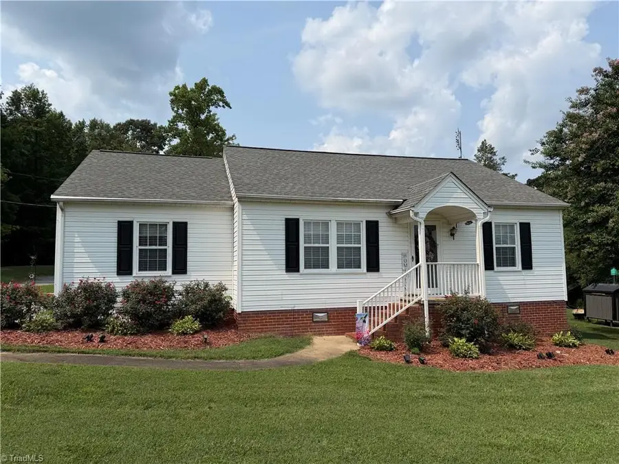 10317 Nc Highway 49 S, Liberty, NC 27298 - #2