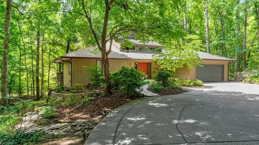 11 Culbreth Avenue, Thomasville, NC 27360 - #2