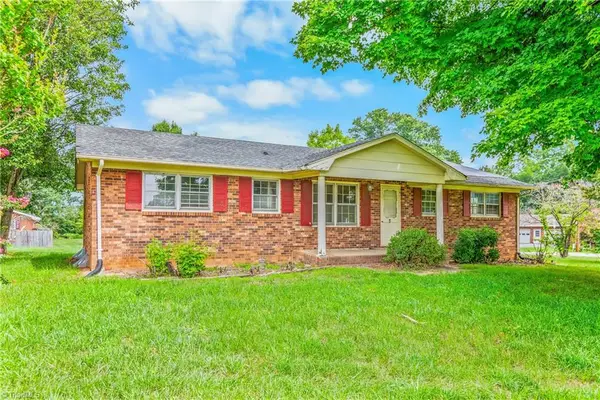 1454 Union Cross Road, Kernersville, NC 27284