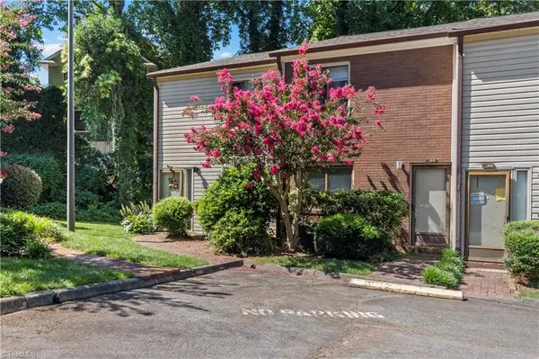165 Forest View Drive, Winston-Salem, NC 27104