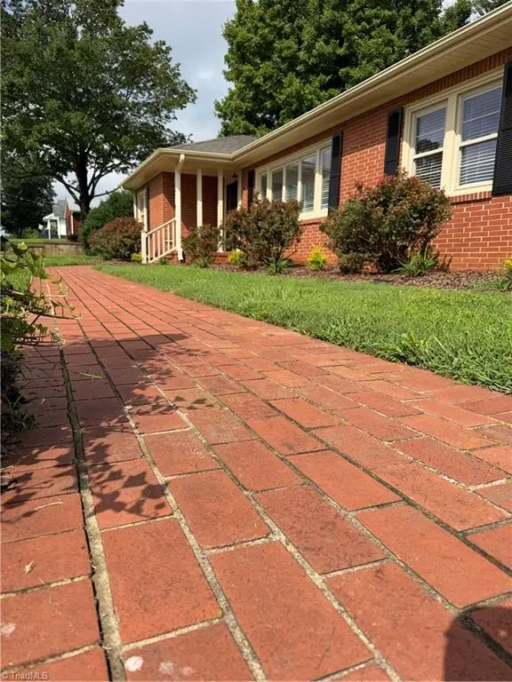 4716 Nc Highway 150, Lexington, NC 27295 - #2